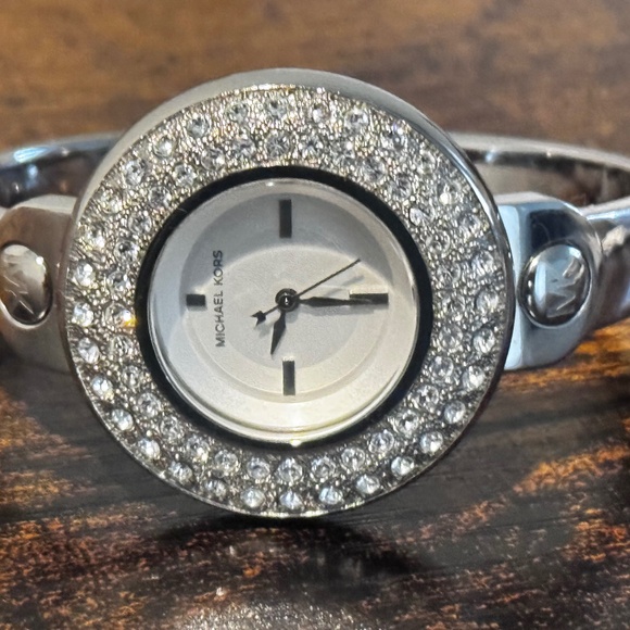 Michael Kors Silver Tone 3 Interchangeable Bezel Midsize Bangle WATCH-MK4167 - Picture 1 of 4